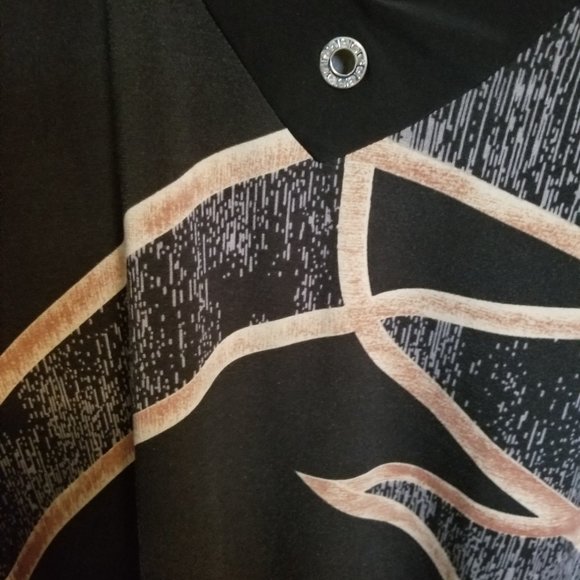 Patterned Top - Picture 3 of 4